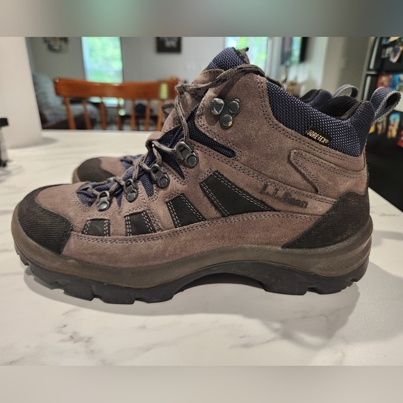 L.L. Bean Shoes - L.L. Bean Gore Tex Hiking Boot Womens 9.5m